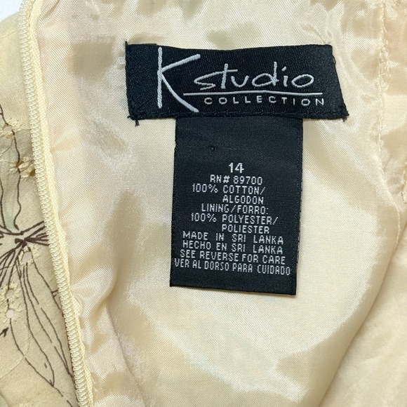 Sold‎ - Picture 7 of 8